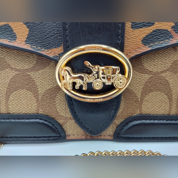COACH Signature Leopard Chain Crossbody Wallet Bag Horse Carriage EUC - Picture 3 of 8